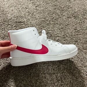 NIKE COURT SHOES